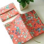 春の花柄のブックカバー(送料込み）