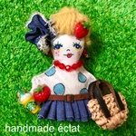 ドールチャーム　ドールブローチ　イチゴgirl doll