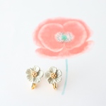 mini ポピー ピアス✳︎イヤリング【エクリュ】
