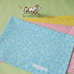 40x60ランチョンマット３枚セット◆お花３色◆黄.ピンク.水色◆名前が書ける