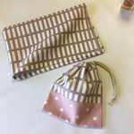 【40×60】ランチョンマットと給食袋のセット 格子模様 パープル×ピンクドット