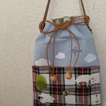 ひつじ、ヤギ、鳥刺繍のポケティ、ポケット付き巾着、送料無料