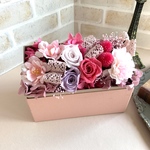 「送料無料」ラズベリーミックスのおしゃれなフラワーボックスアレンジ