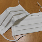 ハンドメイド　ワイヤー入り白色プリーツマスク　2個セット白×白（大人用　男女兼用）手作り