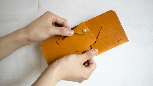 BI-FOLD WALLET