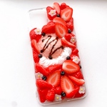 いちごいっぱいなiPhoneケース