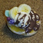 チョコレートパンケーキのブローチ