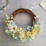 Lune Bonheur＜Muguet＞＊ハーフムーンリース＊プリザーブドフラワー＊お花＊ギフト＊結婚祝い＊新築祝い＊お誕生日祝い＊ウェディング＊母の日