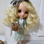 細かなピンタックワンピース＆ヘアアクセ　ブライス　アウトフィット　服