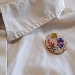 【受注製作】刺繍　小さなブローチ 2wayㅤネックレス　ぶどうと南天