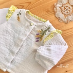 【ベビー】ふんわりダブルガーゼのミモザ刺繍カーディガン