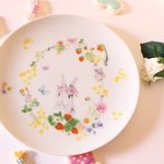 もふもふうさぎ🐇うさぎさんとフラワーリースの１９㎝プレート「ポーセラーツ」