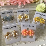 Ｎｏ．490☆1セット限定☆花ビジューパールピアスアソート