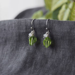 Fresh Green Pierce（ペリドット×ムーンストーン）