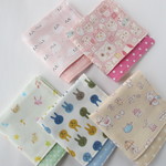 22×22　お得な5枚セット　４重ガーゼハンカチ　うさぎ＆フクロウ