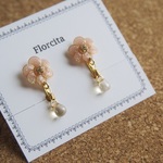 小さなお花のピアス・イヤリング【3色展開】