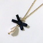 *Ribbon×Pearl　Necklace/Navy*