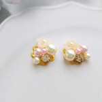 小花のプチイヤリング・ピアス 
