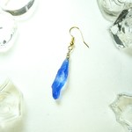 クリスタル ピアス