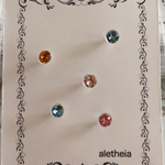 スワロフスキーピアス