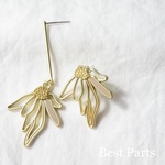 2pcs アシンメトリーピアス フラワー マットゴールド