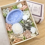 次回5/4新作アップします✳︎【特集掲載品】《母の日ギフト》香り広がるBOOK BOXアレンジメント①