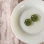 タティングレース　小さい花のピアス（グリーン×グリーン）