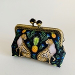 リバティ　がま口ポーチ