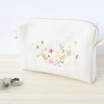 【受注製作】春風の刺繍BOXポーチ 内ポケット付き