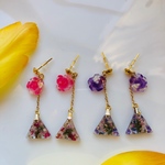 ボタニカルトライアングルピアス