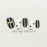 再販22♡モノクロ♡スニーカーネイル