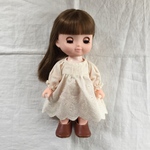 ソランちゃんのお洋服 生成りのレースワンピース