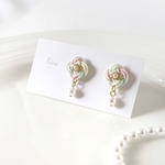水引 小花ピアス/イヤリング 優しいレインボー