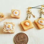 【 お盆セール品 】( 受注製作 ) ♡トーストアクセサリー(ミニチュアフード,フェイクフード,食品サンプル)