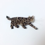 お散歩猫さん ブローチ キジトラ猫