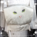 正絹ハンドメイド手描き猫絵の名古屋帯　輝く瞳の猫