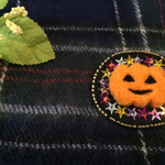 【送料無料】羊毛ハロウィンブローチ