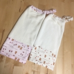 emirin1017様専用　名入れタオルエプロン　食事エプロン くま🧸うさぎ🐰　女の子用 2枚セット