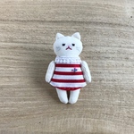 猫のブローチ