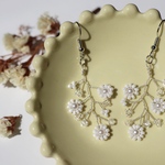 かすみそうのパールイヤリング