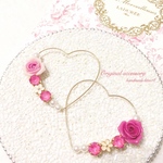 🌸特別20%off🌸アシンメトリーグラデーションピンクローズ×チェリーピンクローズと高品質スワロハートフープアクセサリー