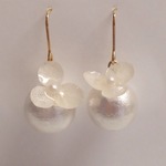 本物のお花（あじさい）付きコットンパールのピアス・イヤリング