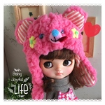 あかんべクマちゃん帽子ピンク【ネオブライス】アウトフィット 被り物アニマル帽子ぶさかわ！