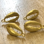4個 タカラ貝 ゴールド  加工用 ピアス   