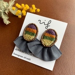 刺繍畳『おしゃれさん』刺繍ピアス・イヤリング