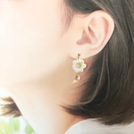 クリアドロップとレースフラワーのナチュラルピアス