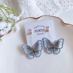 (大)ジルコニアとブルーの蝶々オーガンジー刺繍ピアス(イヤリング)サージカルステンレス nonoacs
