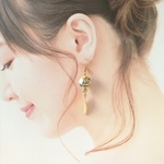 和風折鶴　ゆれる風鈴ゴールドピアス　白※イヤリング変更可　