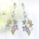 【再販】ピアス・桜と透かし細工のドロップピアス/シルバー