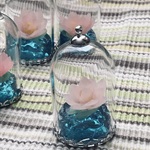 水辺の蓮のキーホルダー